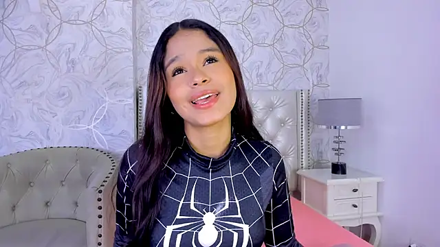 Snapshot of amara_rousse chatting on November 30, 2025, 11:22 am amara rousse online show from November 30, 2025, 11:22 am