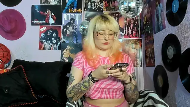 Avril Maria online show from March 27, 2026, 5:14 pm