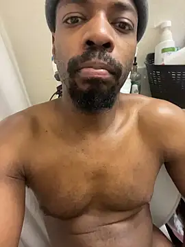 Snapshot of KingFly87 chatting on November 3, 2025, 2:20 pm KingFly87 online show from November 3, 2025, 2:20 pm