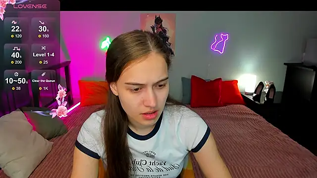 Snapshot of Alisa__Kelly chatting on October 5, 2025, 12:45 am Alisa Kelly online show from October 5, 2025, 12:45 am