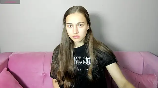 Snapshot of Alisa__Kelly chatting on September 23, 2025, 1:23 am Alisa Kelly online show from September 23, 2025, 1:23 am