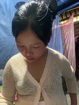 O o UwU o O online show from October 11, 2025, 3:40 am