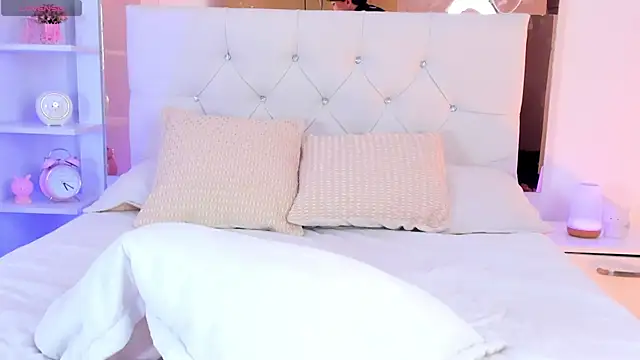 Sam Deivis online show from March 6, 2026, 4:40 am