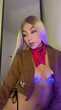 Snapshot of Tessa__Winslow chatting on March 25, 2026, 6:13 am Tessa Winslow online show from March 25, 2026, 6:13 am