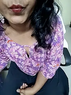 Snapshot of tamilmaha12 chatting on September 19, 2025, 4:00 pm tamilmaha12 online show from September 19, 2025, 4:00 pm