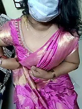 Snapshot of tamilmaha12 chatting on October 3, 2025, 9:00 am tamilmaha12 online show from October 3, 2025, 9:00 am