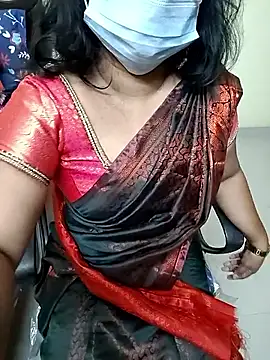 Snapshot of tamilmaha12 chatting on September 28, 2025, 8:05 pm tamilmaha12 online show from September 28, 2025, 8:05 pm