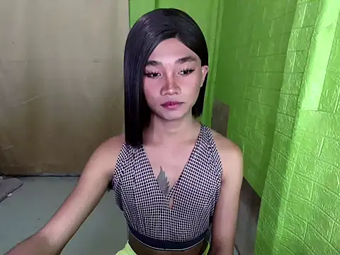 Snapshot of Petite_HugeCock chatting on September 20, 2025, 12:32 pm Petite HugeCock online show from September 20, 2025, 12:32 pm