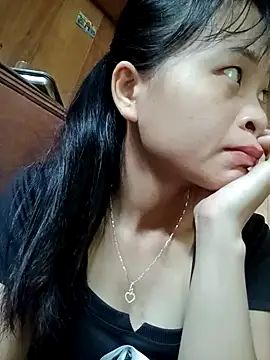 Snapshot of Mie-mie11 chatting on October 8, 2025, 12:23 am Mie-mie11 online show from October 8, 2025, 12:23 am