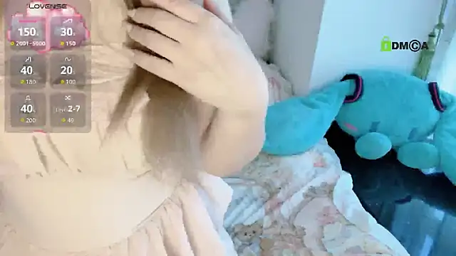 Snapshot of liuruyuan888 chatting on November 12, 2025, 3:32 am liuruyuan888 online show from November 12, 2025, 3:32 am