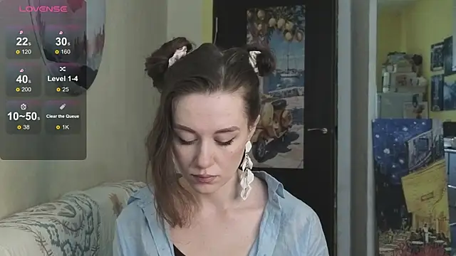 SkyHelen online show from April 15, 2026, 7:03 am