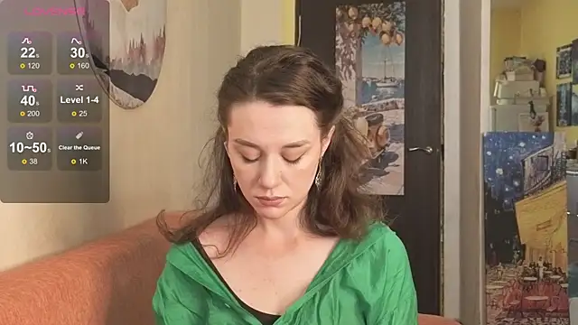 SkyHelen online show from April 3, 2026, 5:47 am