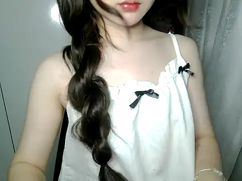 Annabelle-e online show from May 31, 2026, 7:03 pm