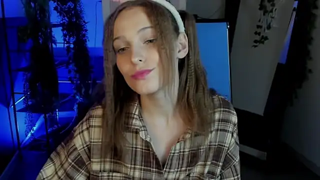 Snapshot of JenniferKiim chatting on September 9, 2025, 12:03 pm JenniferKiim online show from September 9, 2025, 12:03 pm