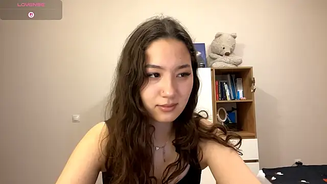 Snapshot of Sakuravice chatting on November 9, 2025, 12:09 pm Sakuravice online show from November 9, 2025, 12:09 pm