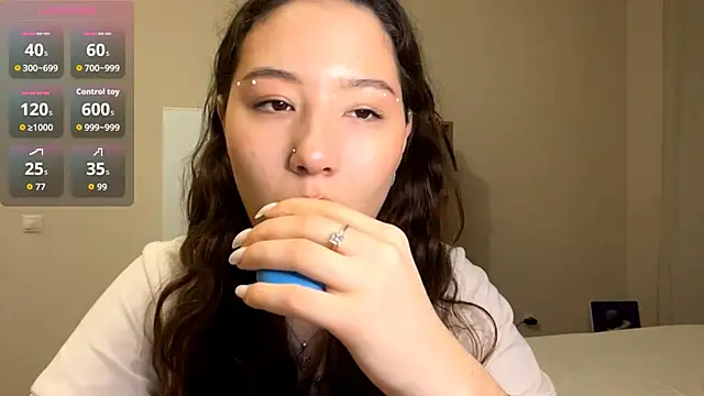 Snapshot of Sakuravice chatting on October 7, 2025, 2:07 pm Sakuravice online show from October 7, 2025, 2:07 pm