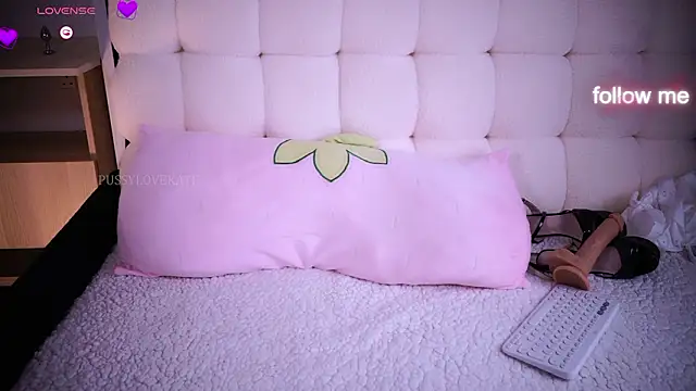 Pussylovekate online show from March 21, 2026, 8:19 am