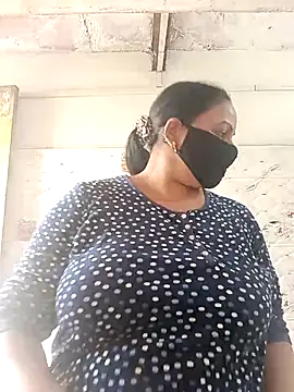 Rakhi sawant143 online show from December 2, 2025, 3:19 am