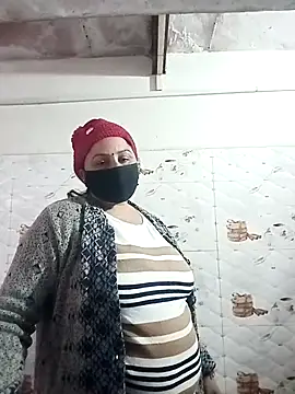 Rakhi sawant143 online show from December 23, 2025, 2:22 am