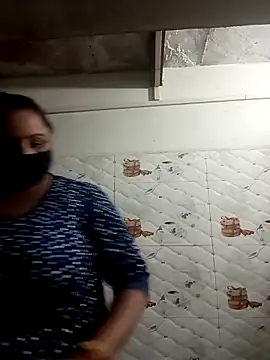 Rakhi sawant143 online show from November 12, 2025, 12:31 pm