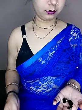 Snapshot of Oh_011 chatting on October 24, 2025, 4:06 pm Oh 011 online show from October 24, 2025, 4:06 pm