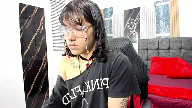 christina vamp1 online show from November 28, 2025, 12:49 pm