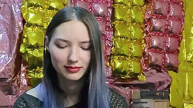  kikiclark   online show from April 3, 2026, 5:19 pm