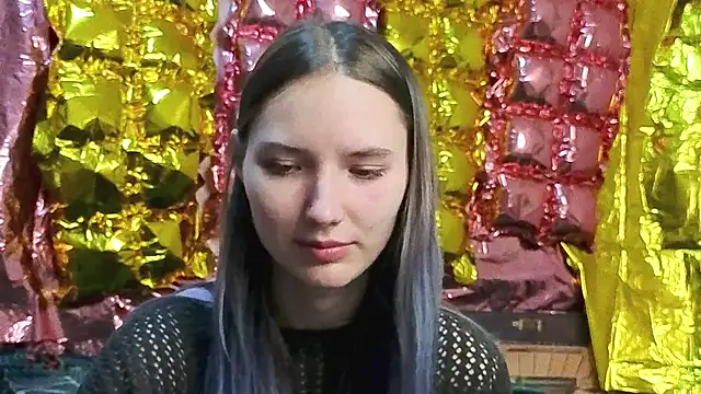  kikiclark   online show from April 5, 2026, 7:20 pm