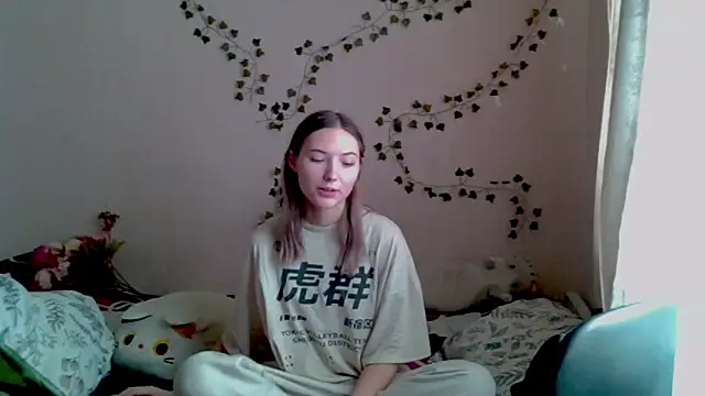  kikiclark   online show from November 15, 2025, 10:30 am