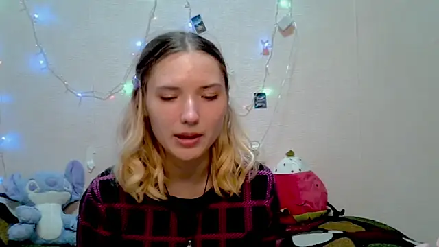  kikiclark   online show from October 3, 2025, 8:54 pm