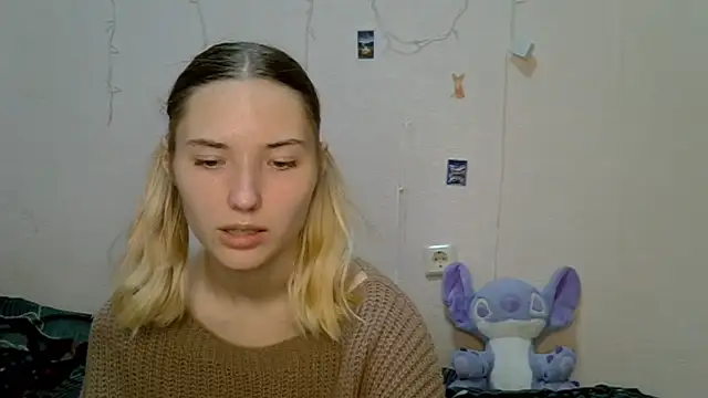  kikiclark   online show from September 8, 2025, 8:19 pm