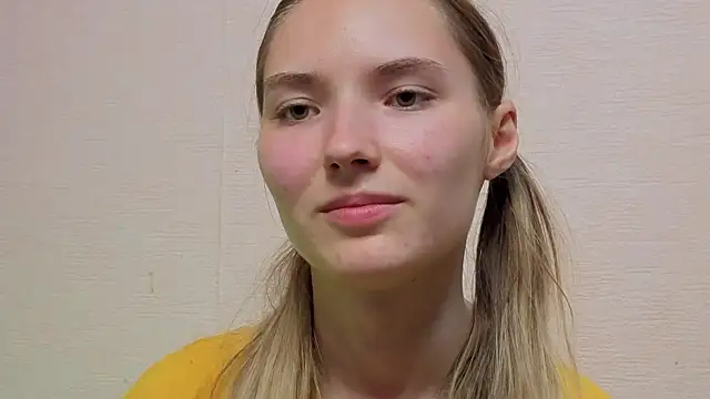 Snapshot of _kikiclark__ chatting on July 4, 2026, 7:18 pm kikiclark online show from July 4, 2026, 7:18 pm