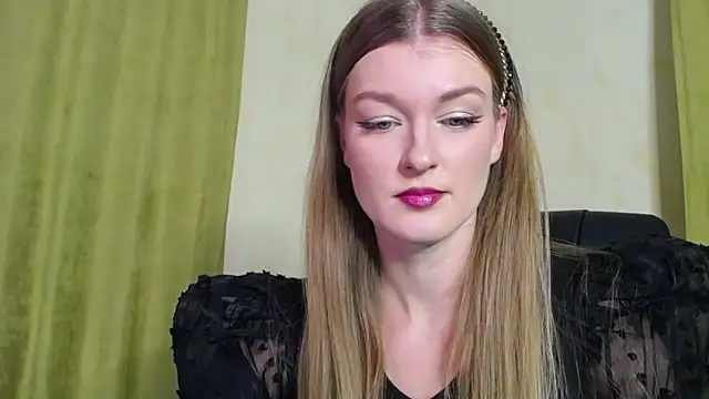 Snapshot of MysticVenus_ chatting on December 19, 2025, 3:03 pm MysticVenus online show from December 19, 2025, 3:03 pm