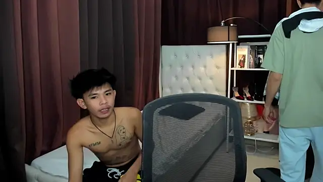 xxxhugecocktwinkxxx online show from October 12, 2025, 6:31 pm