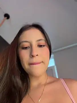 Snapshot of Juanita-Diaz chatting on June 24, 2026, 8:39 pm Juanita-Diaz online show from June 24, 2026, 8:39 pm