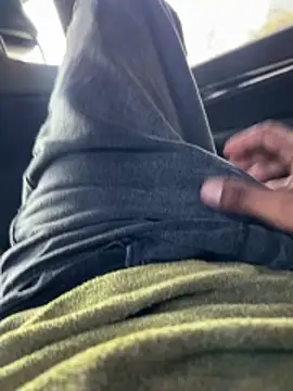 Jariushot3 online show from April 14, 2026, 2:55 pm