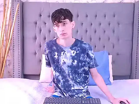 Snapshot of Luke_Carter chatting on September 12, 2025, 1:11 pm Luke Carter online show from September 12, 2025, 1:11 pm