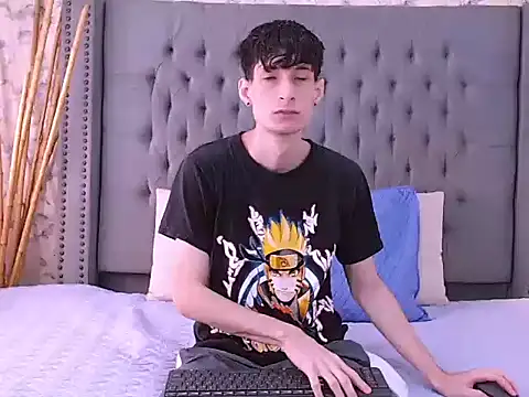 Snapshot of Luke_Carter chatting on September 19, 2025, 1:04 pm Luke Carter online show from September 19, 2025, 1:04 pm