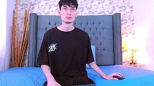 Snapshot of Luke_Carter chatting on November 5, 2025, 1:14 pm Luke Carter online show from November 5, 2025, 1:14 pm