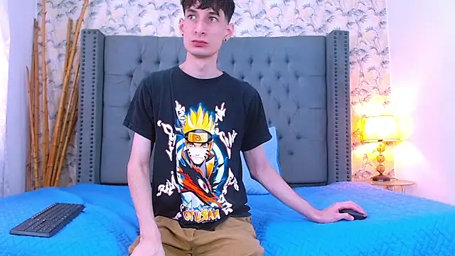 Snapshot of Luke_Carter chatting on November 4, 2025, 1:04 pm Luke Carter online show from November 4, 2025, 1:04 pm