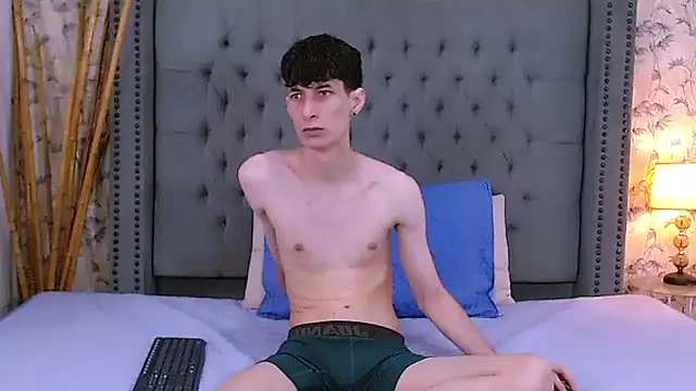 Snapshot of Luke_Carter chatting on September 18, 2025, 1:03 pm Luke Carter online show from September 18, 2025, 1:03 pm