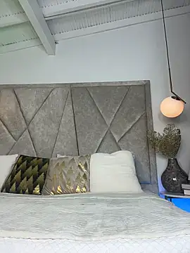 SweetieSinXXX online show from December 19, 2025, 1:13 pm