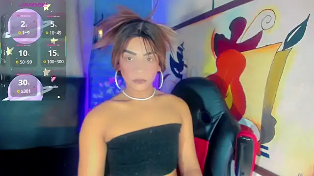 Snapshot of Cristal_Villael chatting on December 2, 2025, 3:41 am Cristal Villael online show from December 2, 2025, 3:41 am