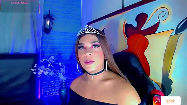 Snapshot of Cristal_Villael chatting on October 12, 2025, 3:19 am Cristal Villael online show from October 12, 2025, 3:19 am