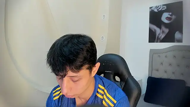 andre blow online show from October 25, 2025, 2:07 pm