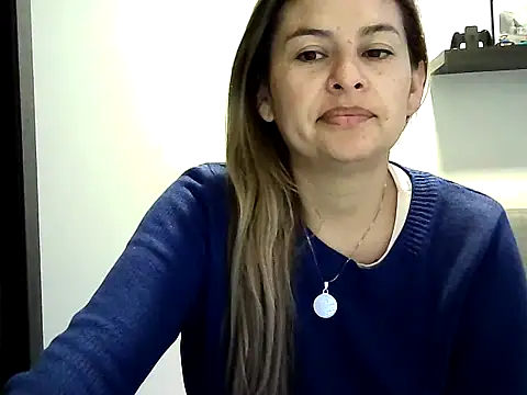 Snapshot of Valery__Rouse_ chatting on May 25, 2026, 11:42 am Valery Rouse online show from May 25, 2026, 11:42 am