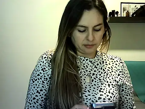 Snapshot of Valery__Rouse_ chatting on July 25, 2026, 1:46 am Valery Rouse online show from July 25, 2026, 1:46 am