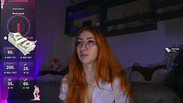 Snapshot of DaddysLittleSlutfox chatting on January 10, 2026, 11:38 am DaddysLittleSlutfox online show from January 10, 2026, 11:38 am