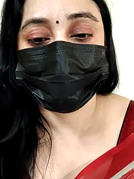 Monica cams online show from November 15, 2025, 4:44 pm