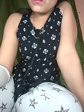 Snapshot of Hott_Archana chatting on November 18, 2025, 6:11 pm Hott Archana online show from November 18, 2025, 6:11 pm